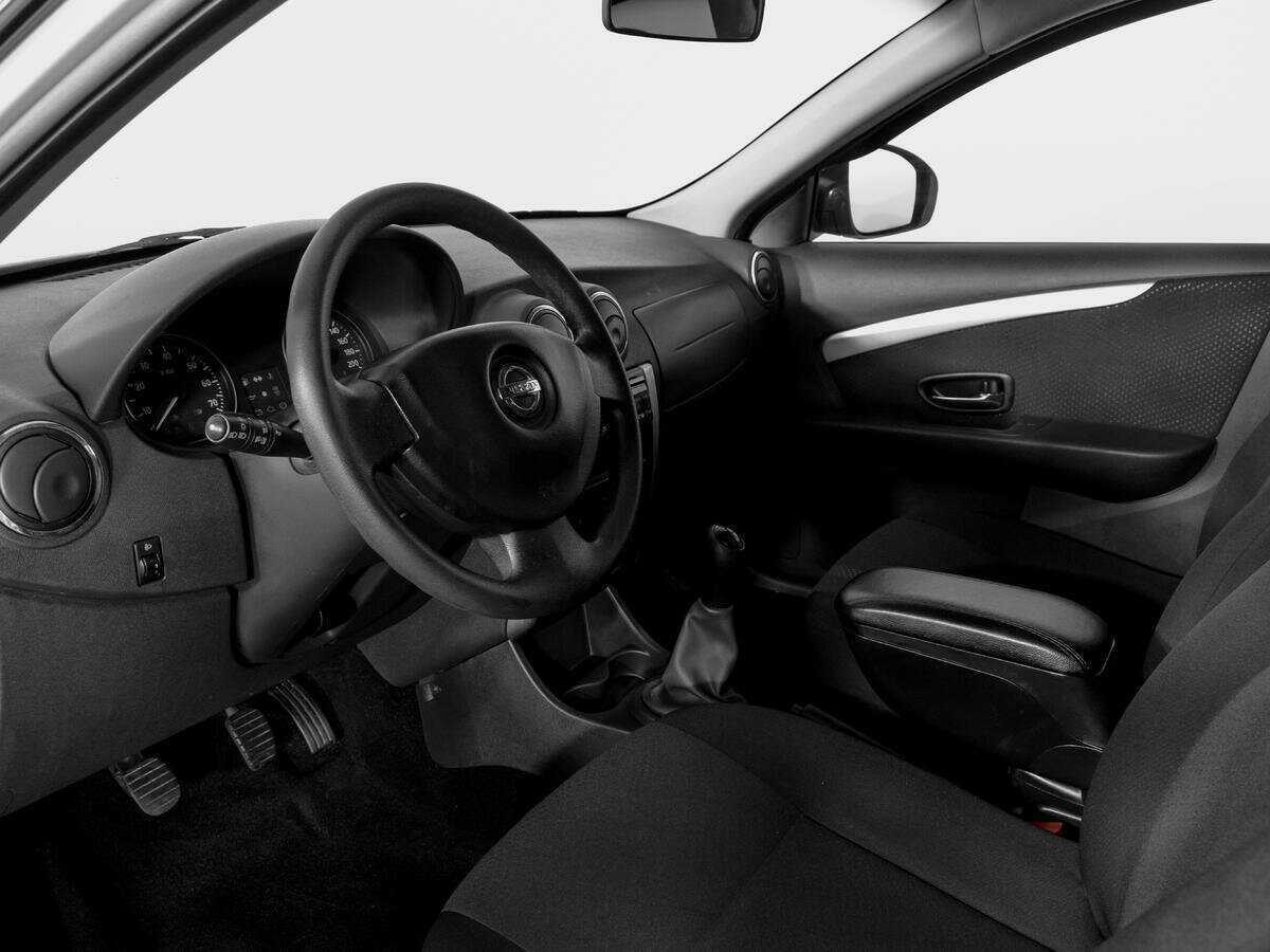 Nissan Almera б/у, 2017, Механическая. Фото: #14