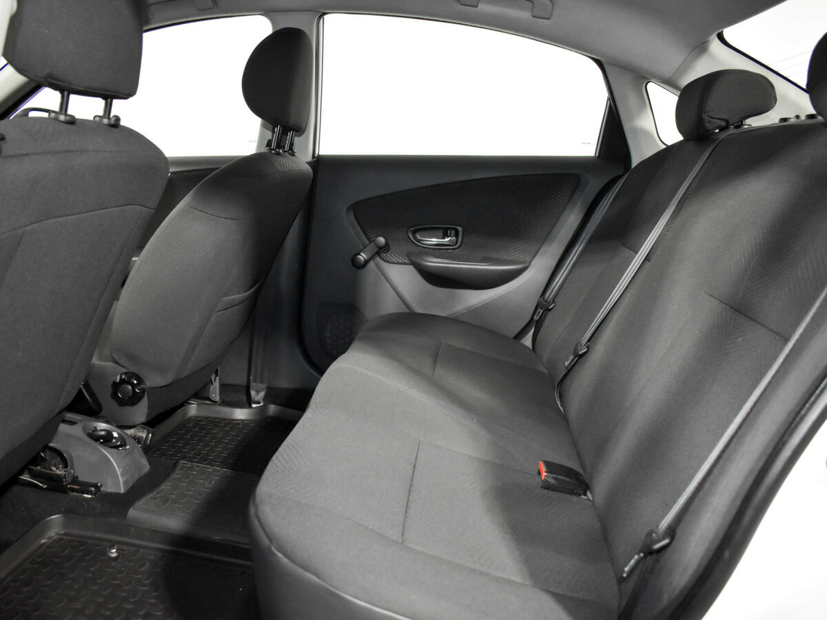 Nissan Almera б/у, 2013, Механическая. Фото: #9