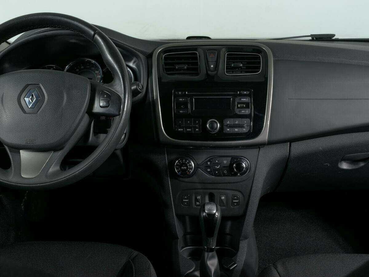 Renault Sandero б/у, 2017, Автоматическая. Фото: #7