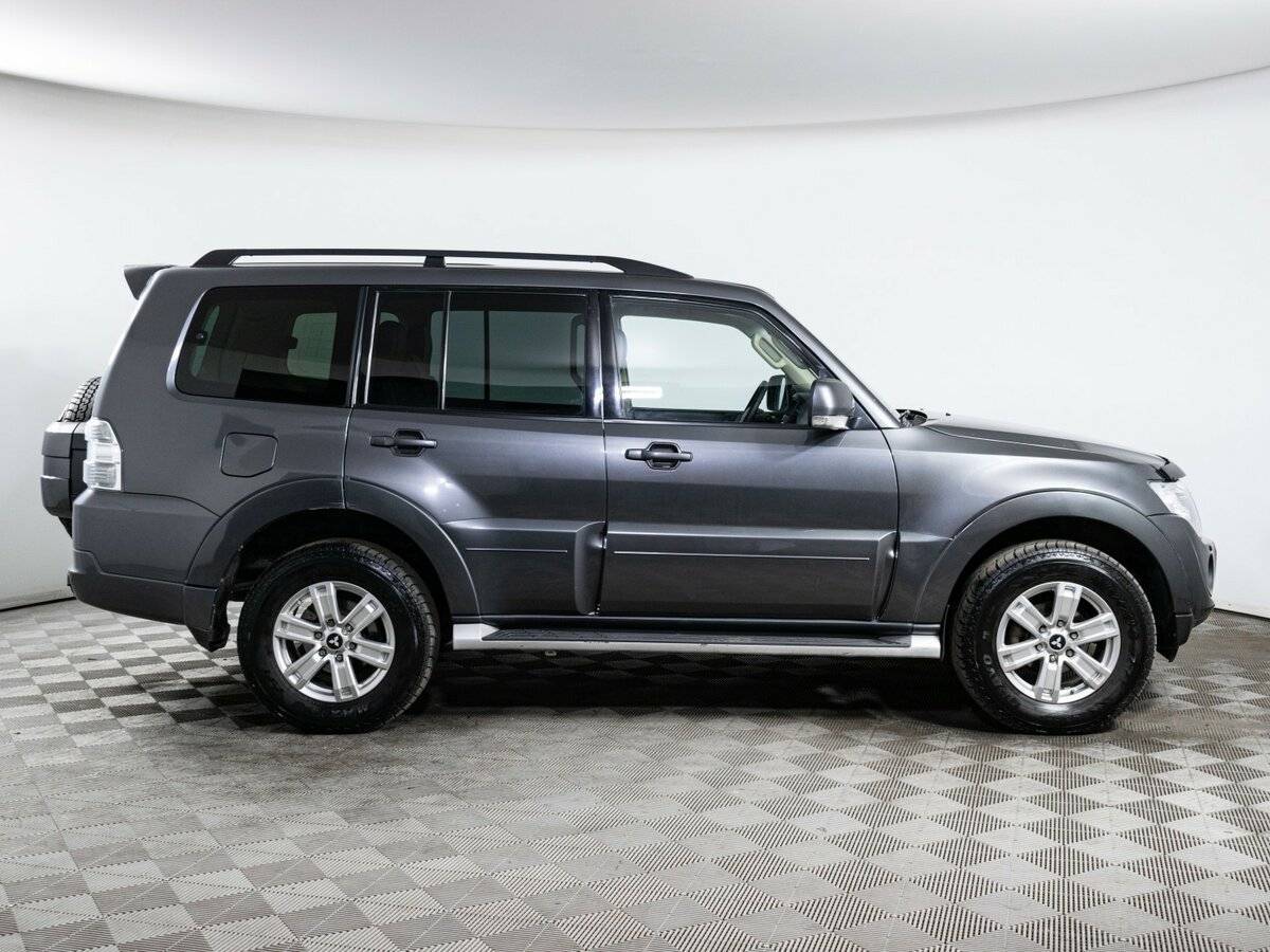 Mitsubishi Pajero б/у, 2013, Автоматическая. Фото: #3