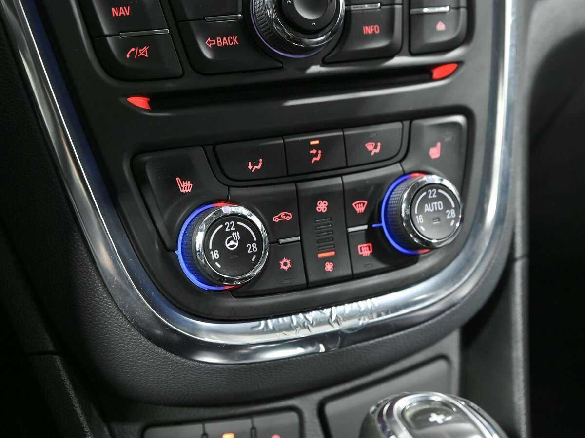 Opel Mokka б/у, 2014, Автоматическая. Фото: #10