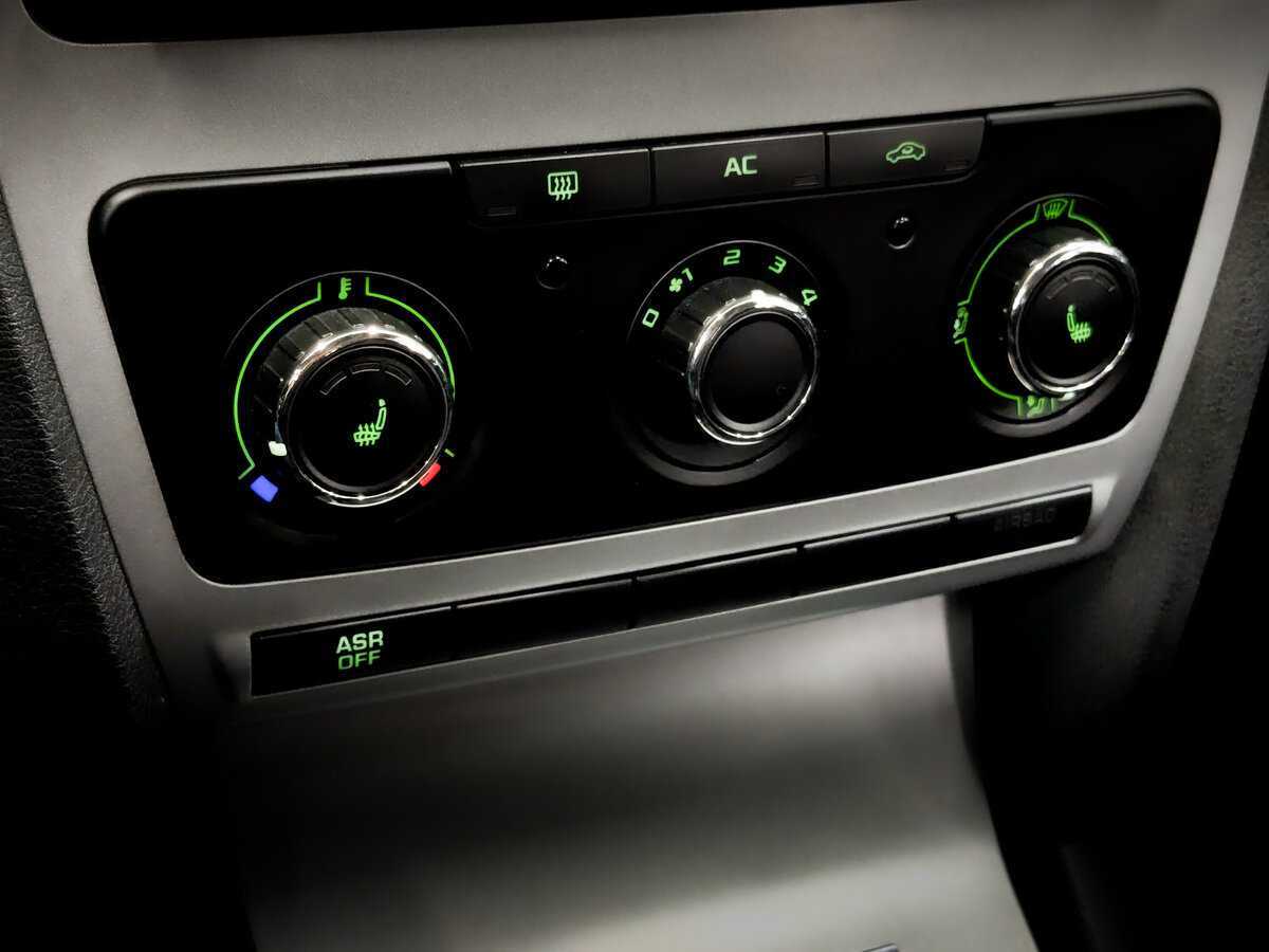 Skoda Octavia б/у, 2013, Автоматическая. Фото: #23