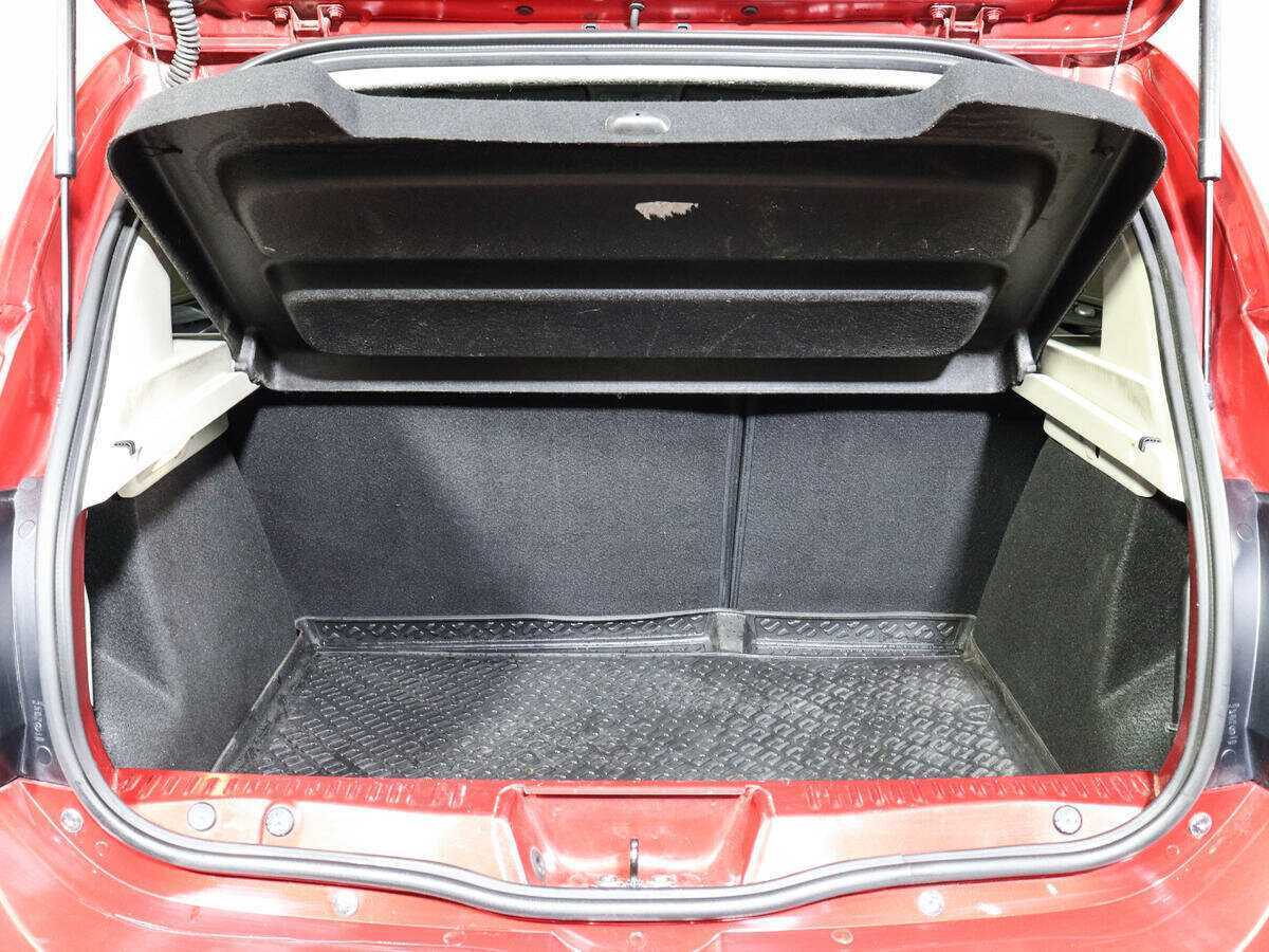 Renault Sandero б/у, 2015, Механическая. Фото: #14