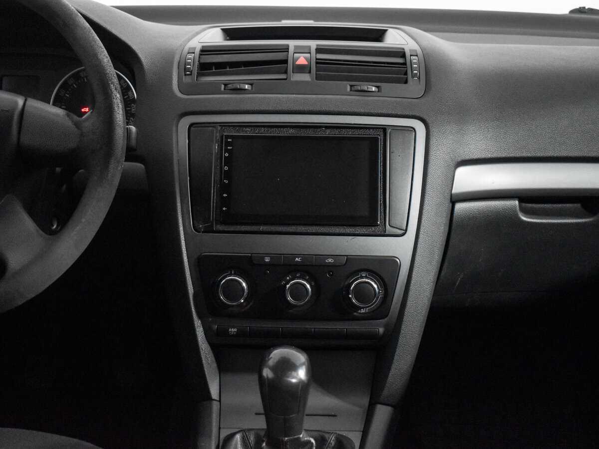 Skoda Octavia б/у, 2012, Механическая. Фото: #12