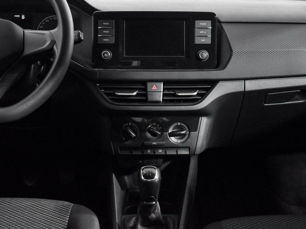 Volkswagen Polo б/у, 2021, Механическая. Фото: #12