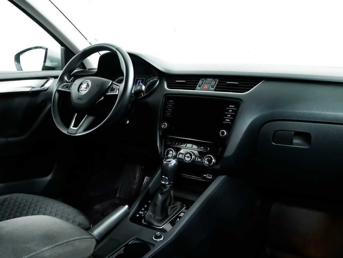 Skoda Octavia б/у, 2018, Роботизированная. Фото: #8