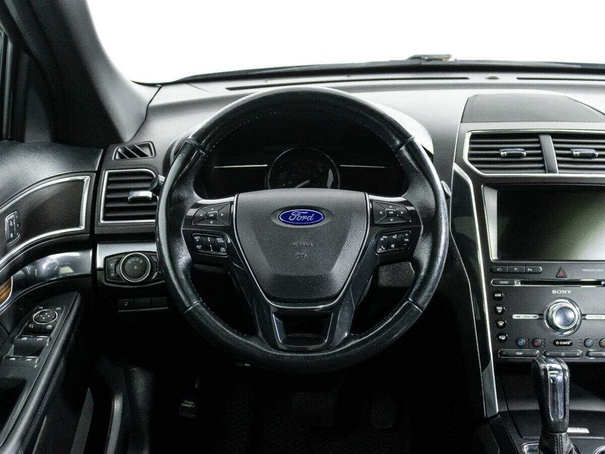 Ford Explorer б/у, 2017, Автоматическая. Фото: #21