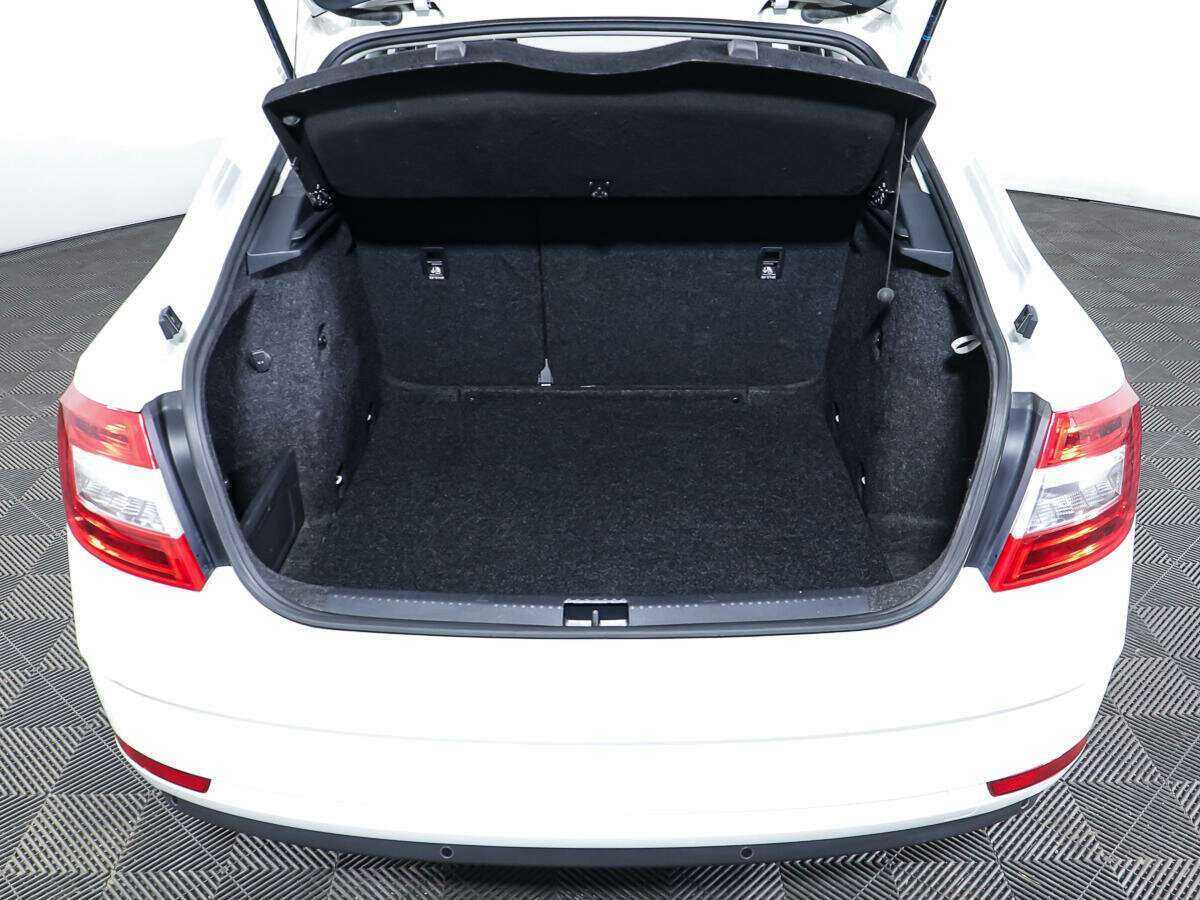 Skoda Octavia б/у, 2018, Автоматическая. Фото: #8