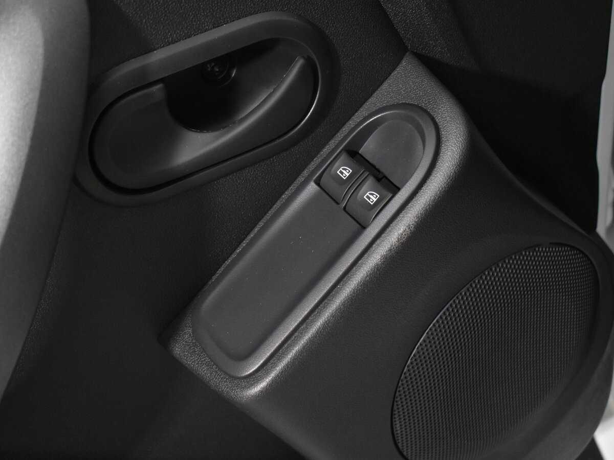 Renault Duster б/у, 2020, Механическая. Фото: #9