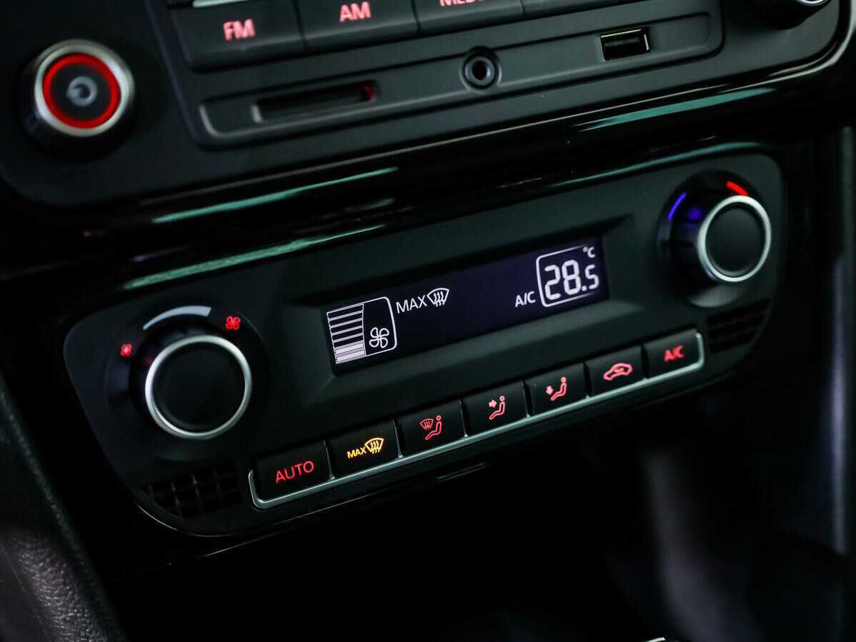 Volkswagen Polo б/у, 2017, Роботизированная. Фото: #13