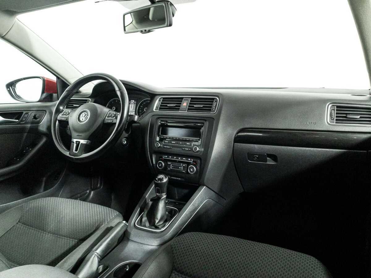 Volkswagen Jetta б/у, 2012, Механическая. Фото: #8