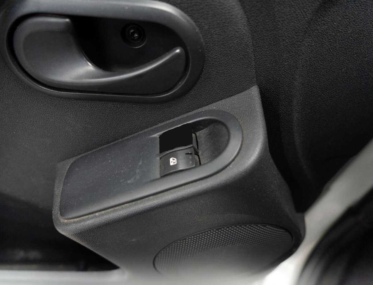 Renault Duster б/у, 2013, Механическая. Фото: #13