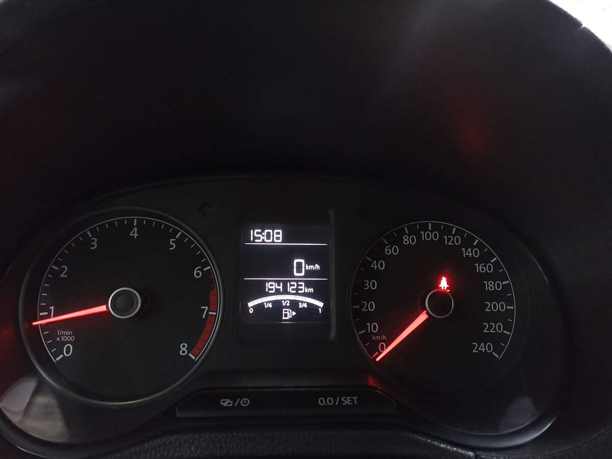 Volkswagen Polo б/у, 2016, Механическая. Фото: #12