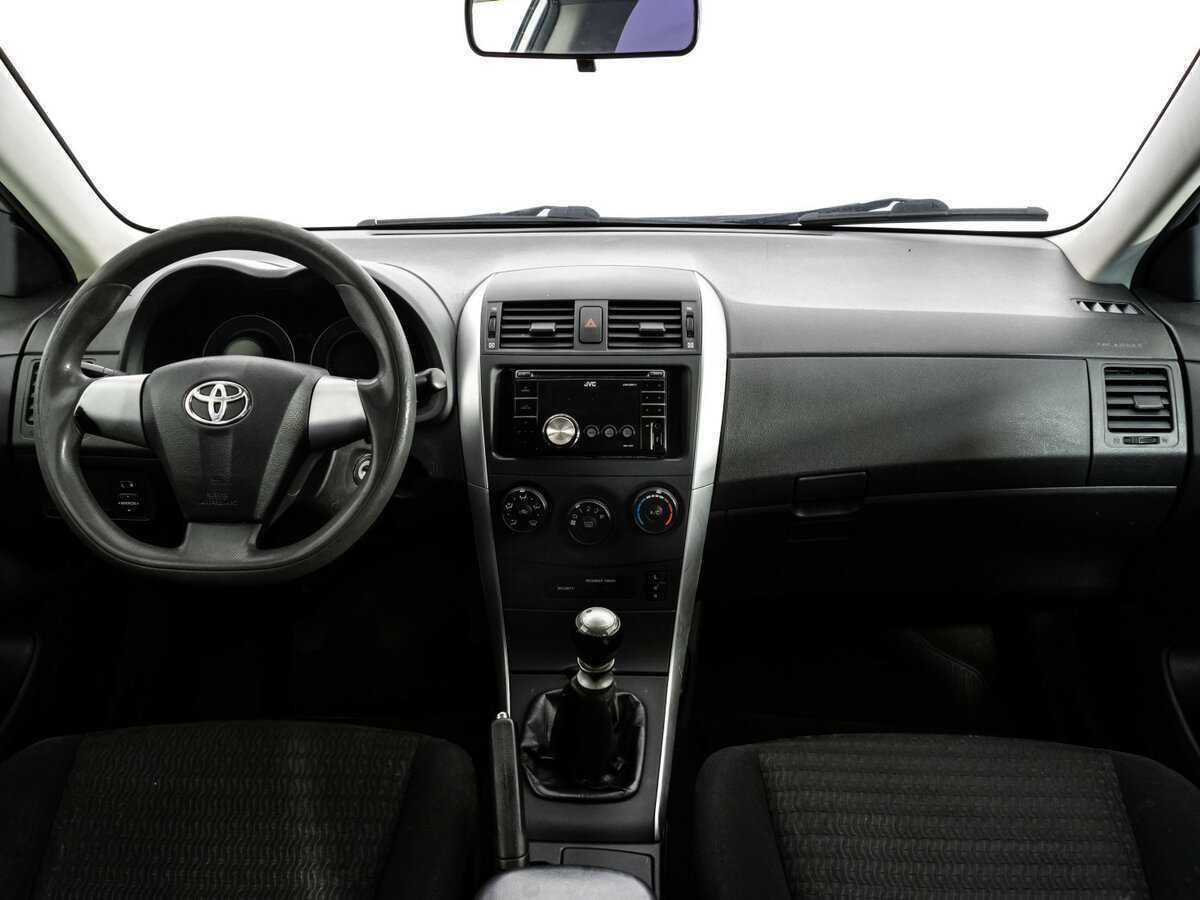 Toyota Corolla б/у, 2012, Механическая. Фото: #7