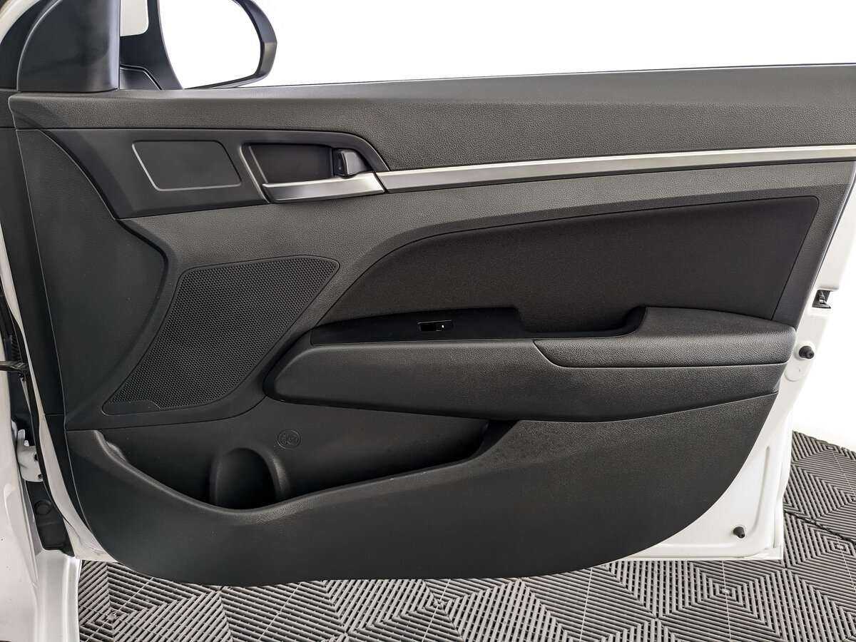 Hyundai Elantra б/у, 2020, Автоматическая. Фото: #20