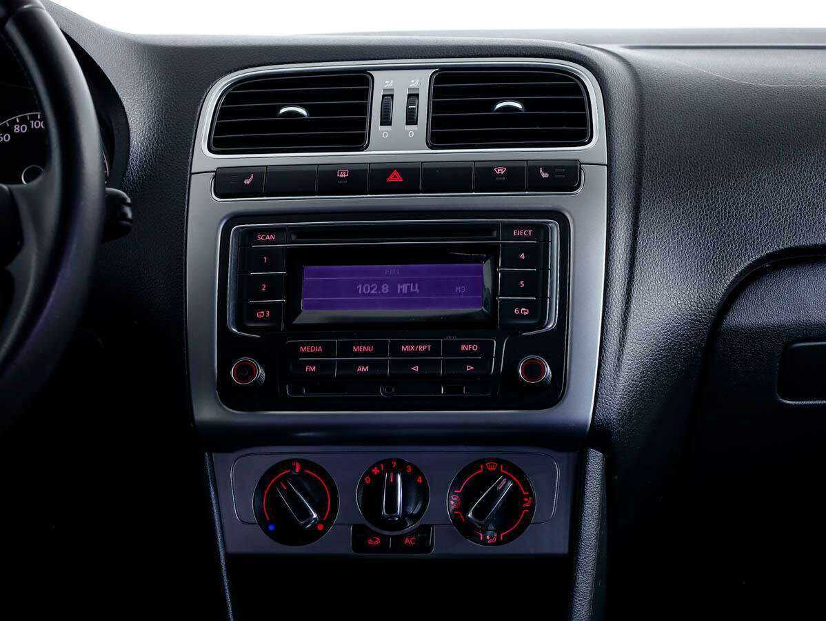 Volkswagen Polo б/у, 2013, Автоматическая. Фото: #15