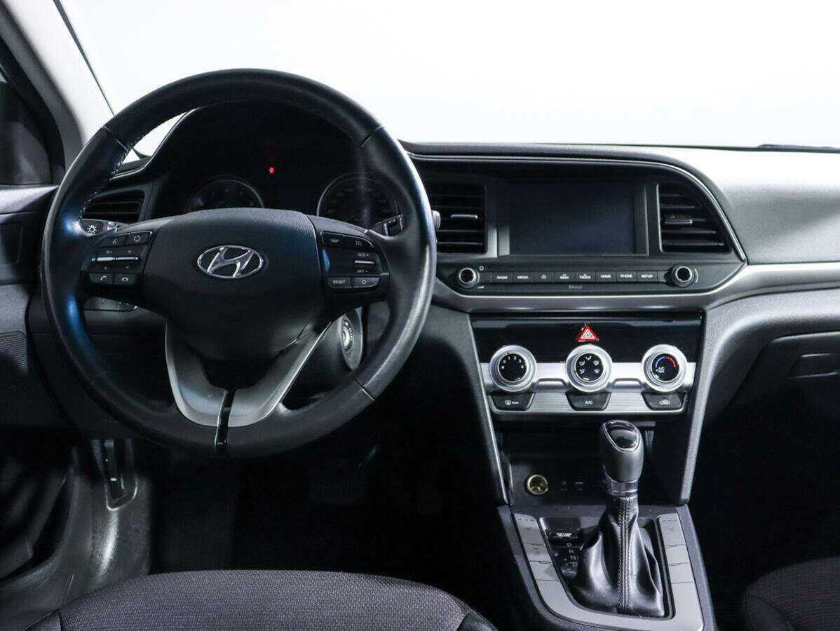 Hyundai Elantra б/у, 2020, Автоматическая. Фото: #8