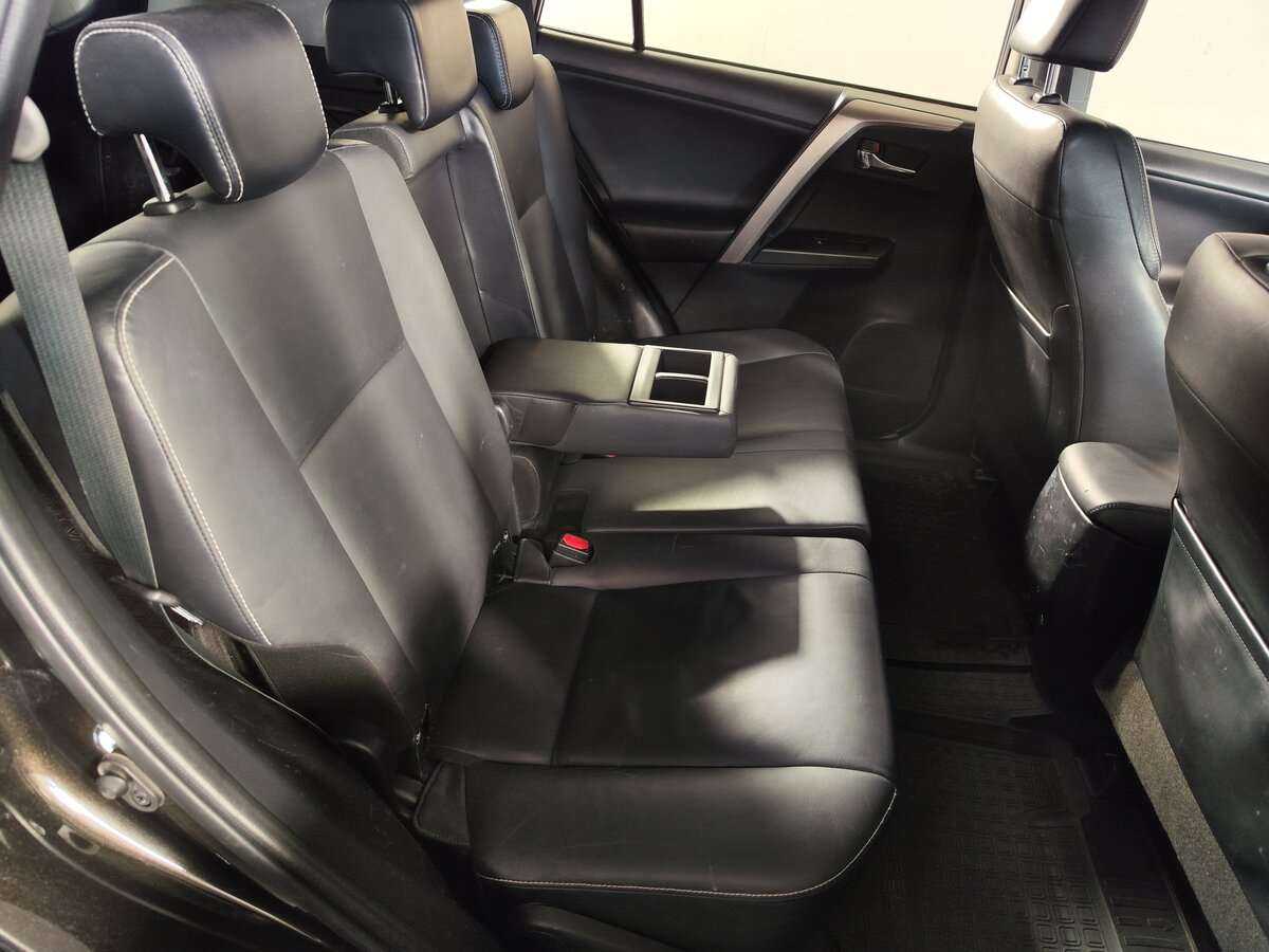 Toyota RAV4 б/у, 2015, Автоматическая. Фото: #8