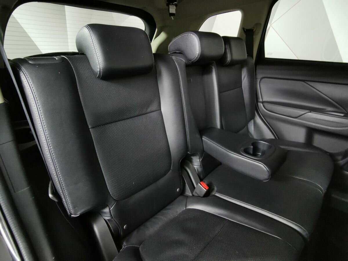 Mitsubishi Outlander б/у, 2016, Вариатор. Фото: #12