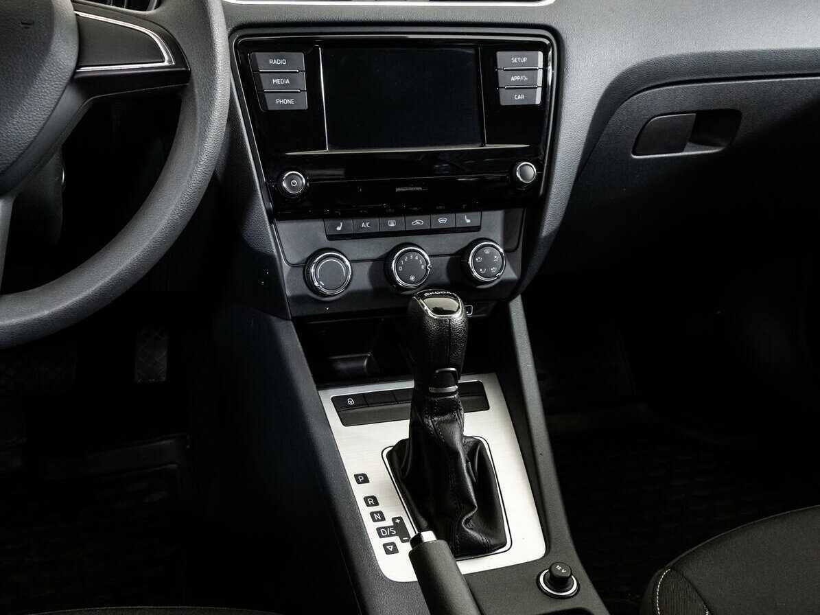 Skoda Octavia б/у, 2018, Автоматическая. Фото: #11