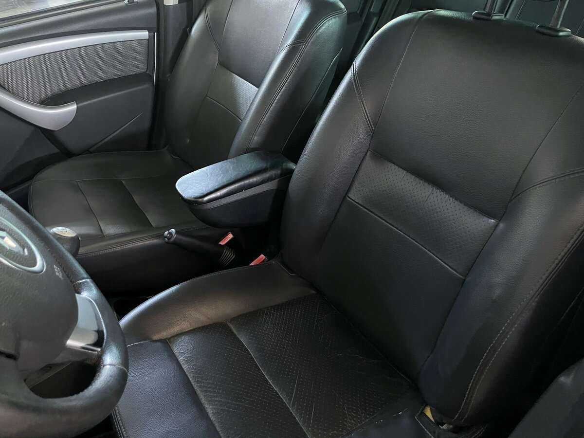 Renault Duster б/у, 2013, Механическая. Фото: #11