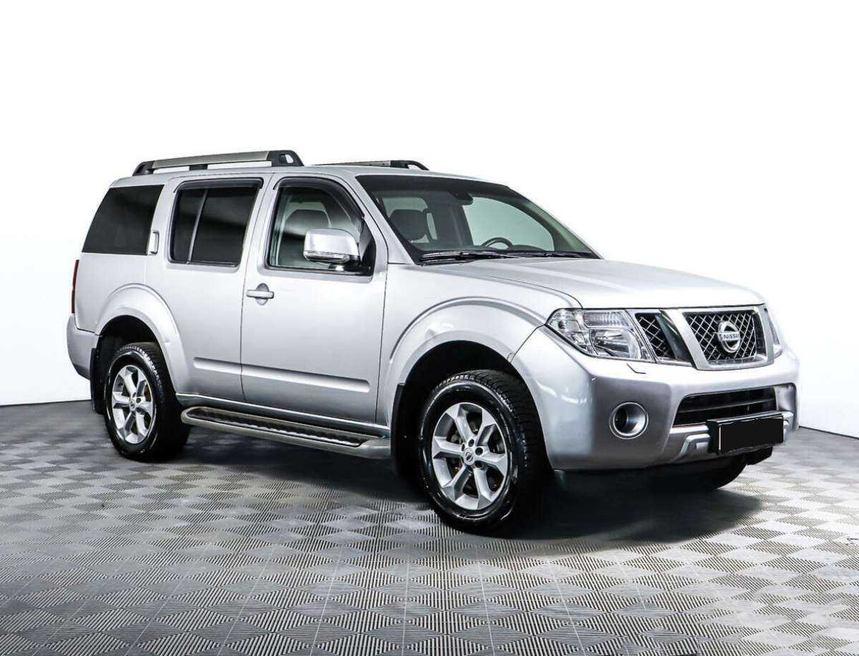 Nissan Pathfinder б/у, 2012, Механическая. Фото: #2