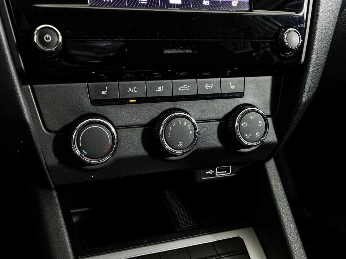 Skoda Octavia б/у, 2018, Автоматическая. Фото: #13