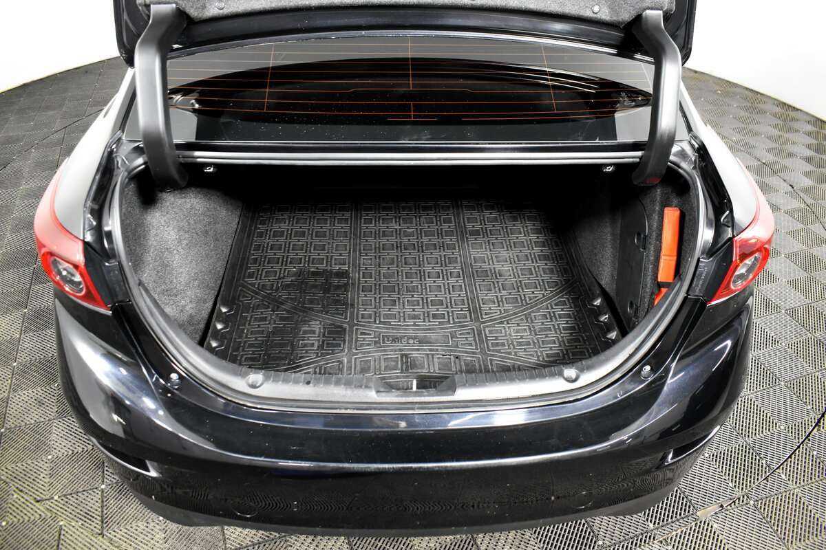 Mazda 3 б/у, 2017, Автоматическая. Фото: #7