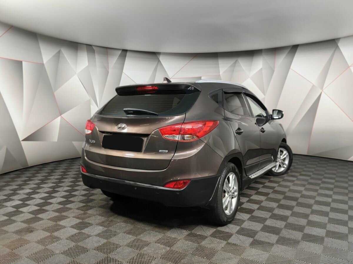 Hyundai ix35 б/у, 2013, Автоматическая. Фото: #1