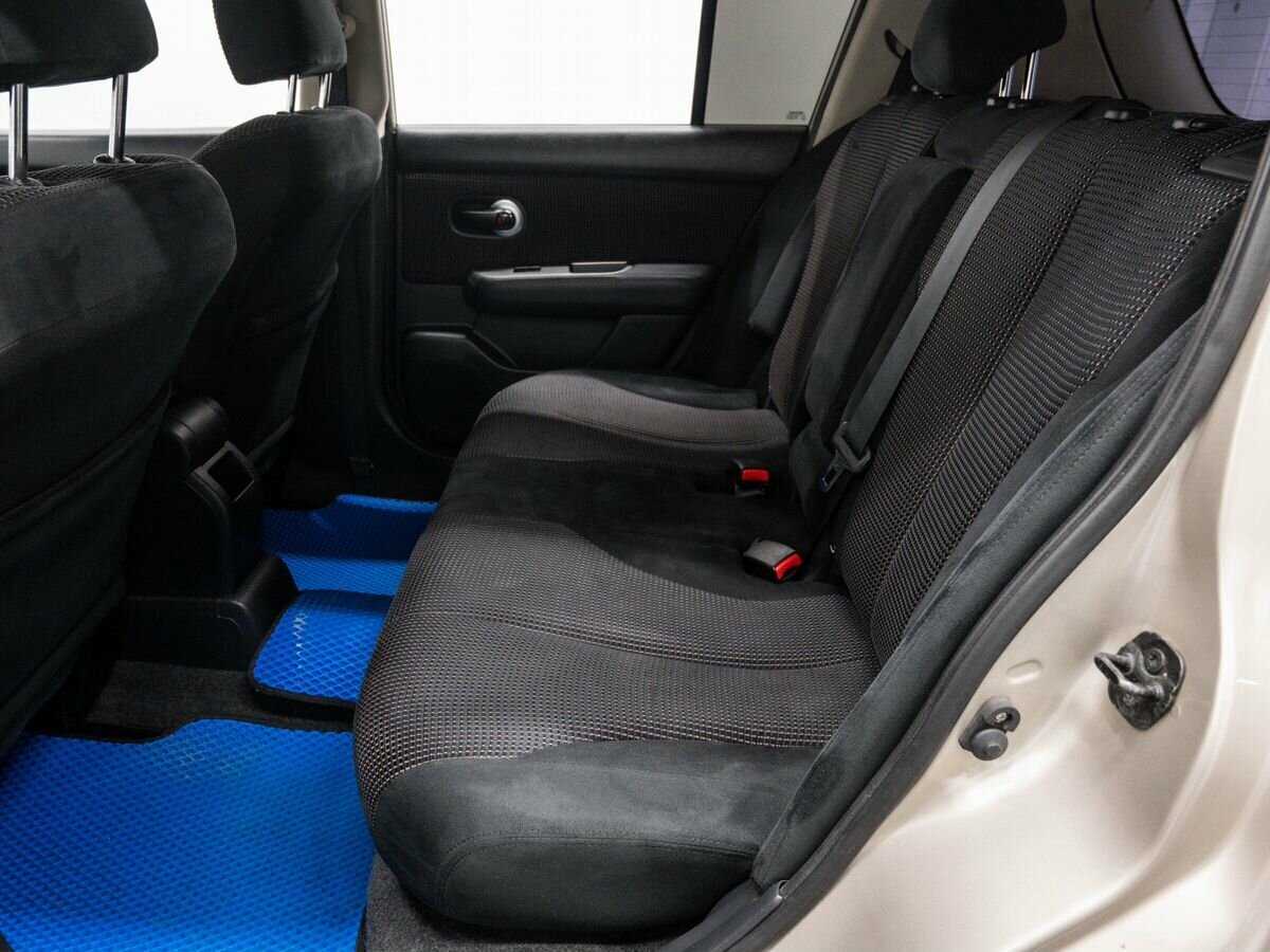 Nissan Tiida б/у, 2012, Механическая. Фото: #12