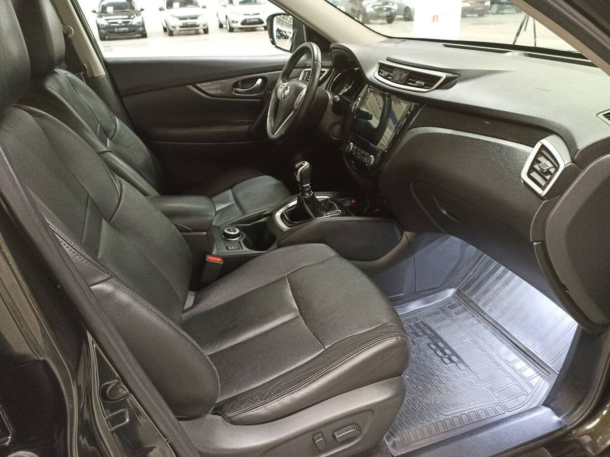 Nissan X-Trail б/у, 2015, Механическая. Фото: #10