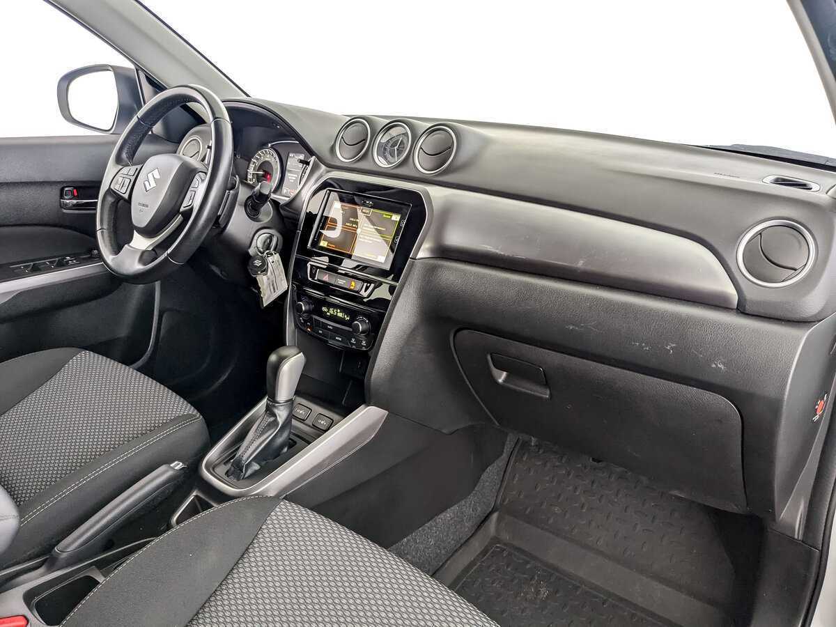 Suzuki Vitara б/у, 2020, Автоматическая. Фото: #8