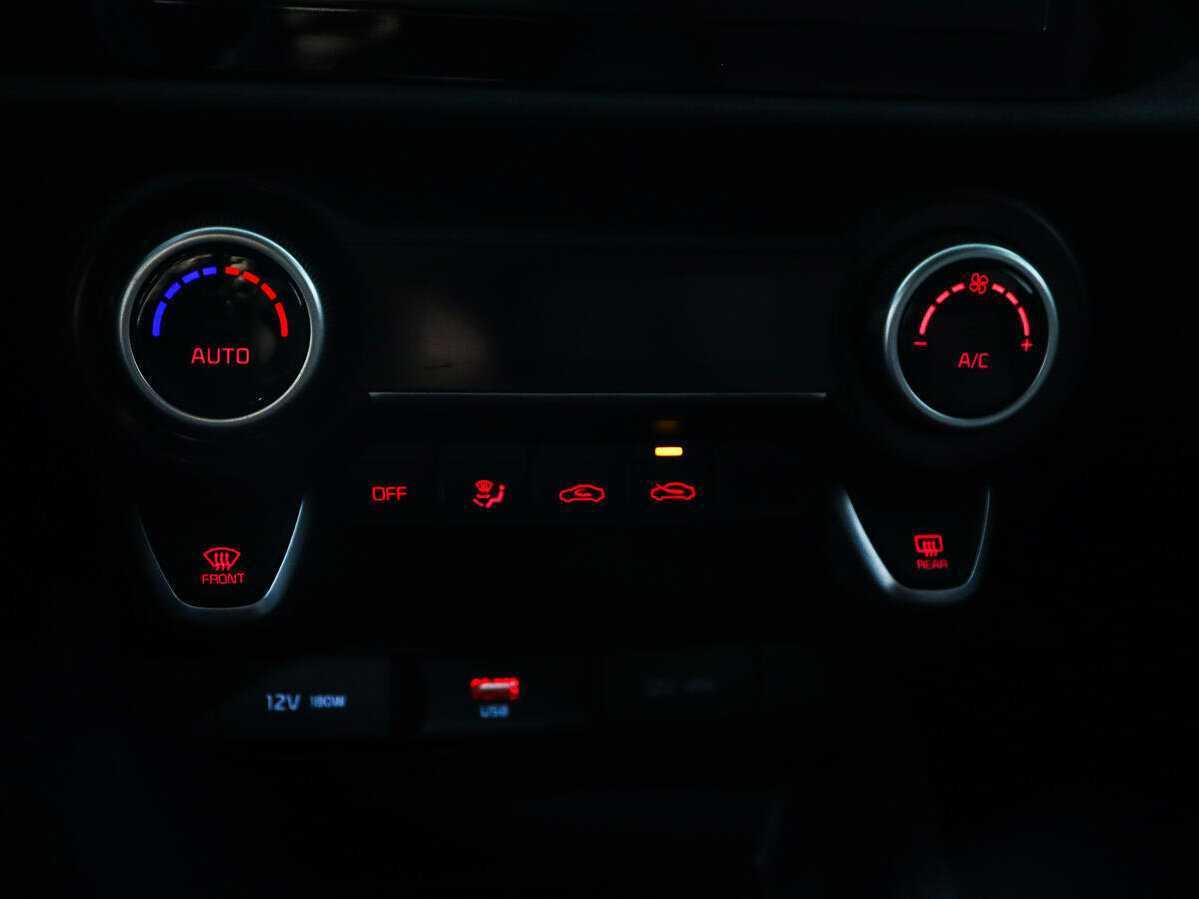 Kia Rio б/у, 2020, Автоматическая. Фото: #14