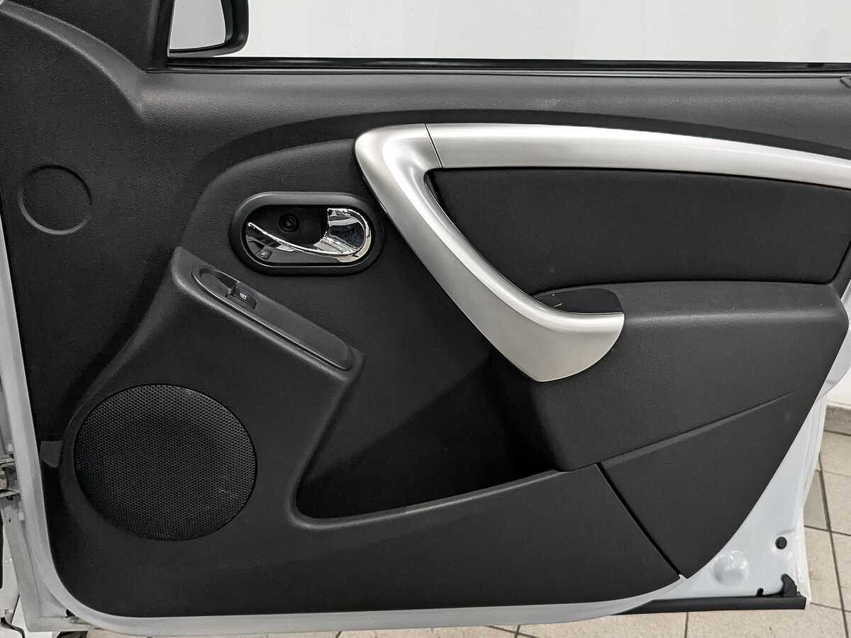 Nissan Terrano б/у, 2019, Автоматическая. Фото: #23