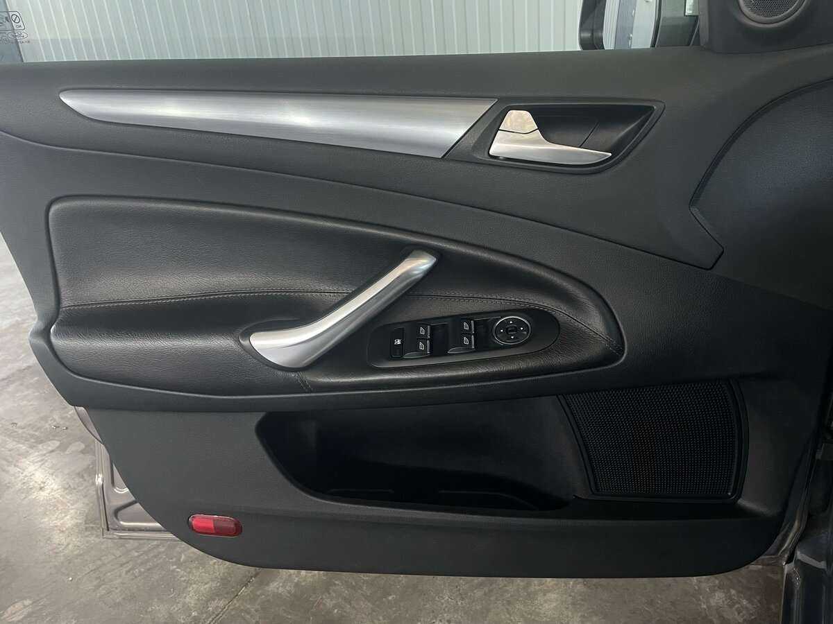 Ford Mondeo б/у, 2012, Роботизированная. Фото: #20