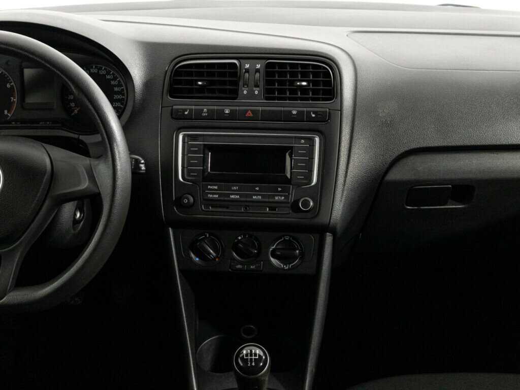 Volkswagen Polo б/у, 2016, Механическая. Фото: #13