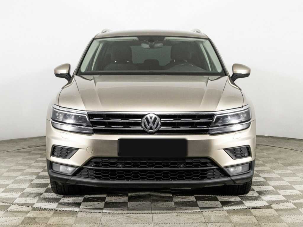 Volkswagen Tiguan б/у, 2018, Роботизированная. Фото: #1