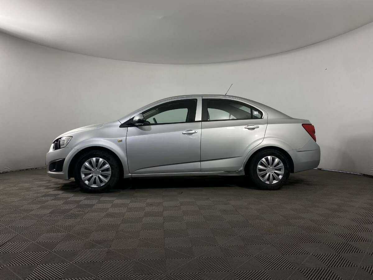 Chevrolet Aveo б/у, 2013, Механическая. Фото: #3