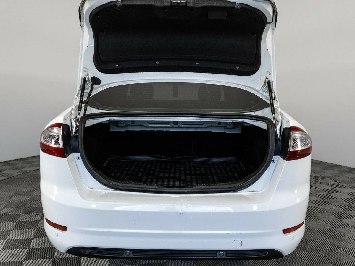 Ford Mondeo б/у, 2012, Механическая. Фото: #16