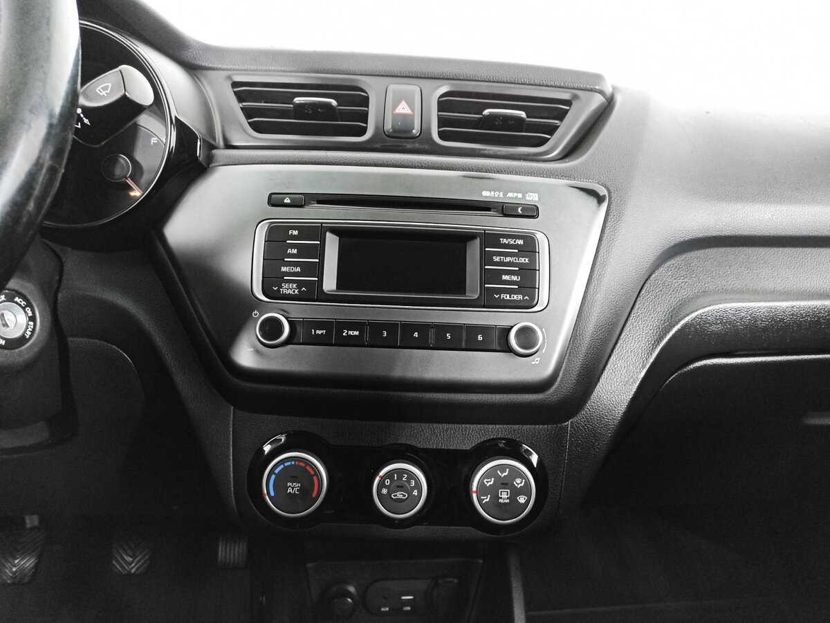 Kia Rio б/у, 2015, Механическая. Фото: #12
