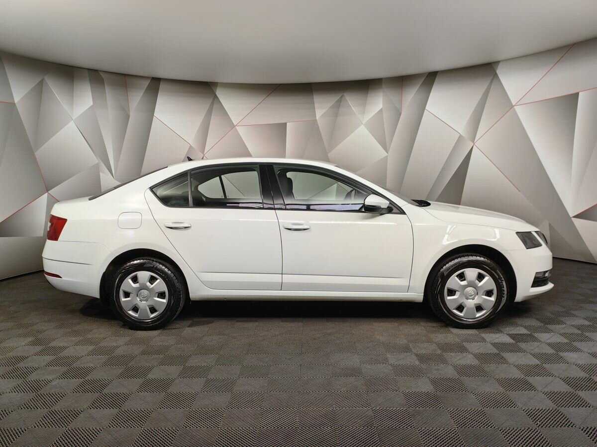 Skoda Octavia б/у, 2020, Автоматическая. Фото: #5