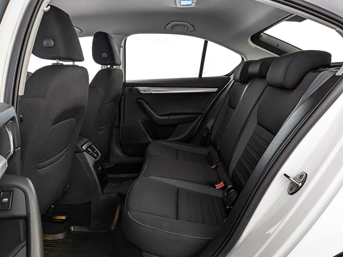 Skoda Octavia б/у, 2019, Механическая. Фото: #16