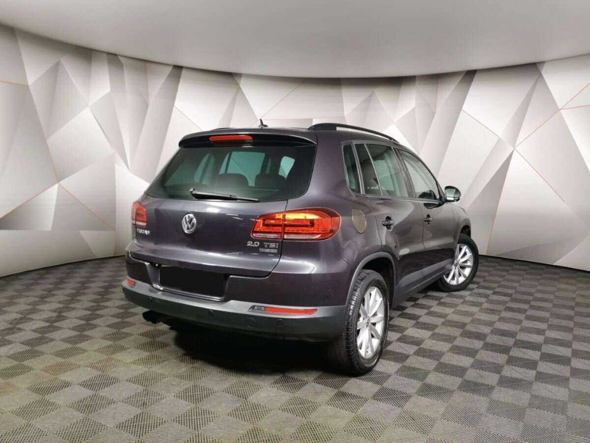 Volkswagen Tiguan б/у, 2015, Автоматическая. Фото: #1