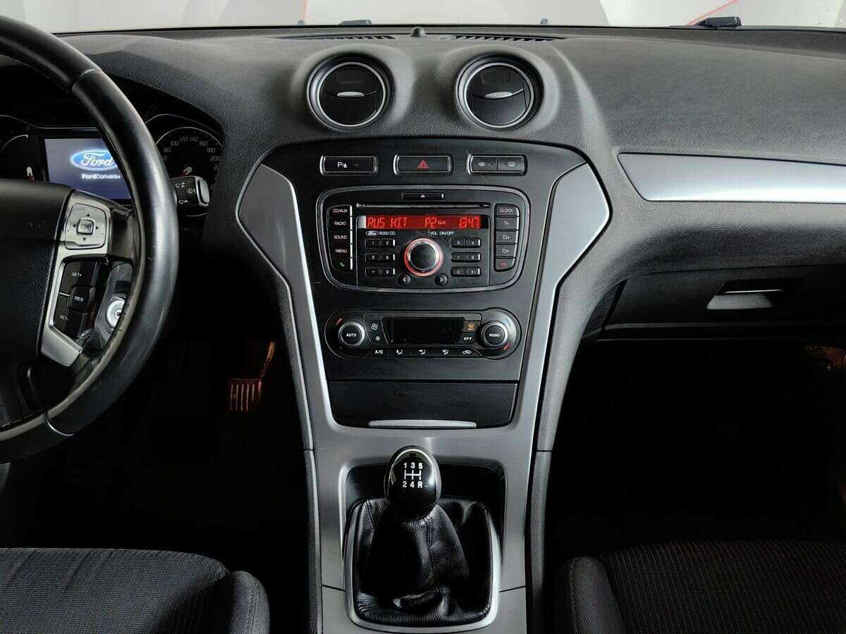 Ford Mondeo б/у, 2014, Механическая. Фото: #10