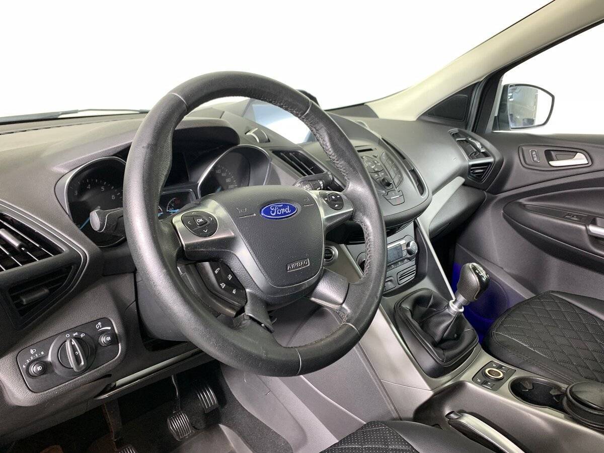 Ford Kuga б/у, 2013, Механическая. Фото: #10