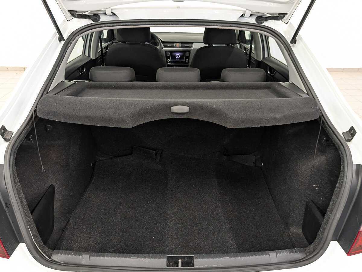 Skoda Rapid б/у, 2017, Механическая. Фото: #9