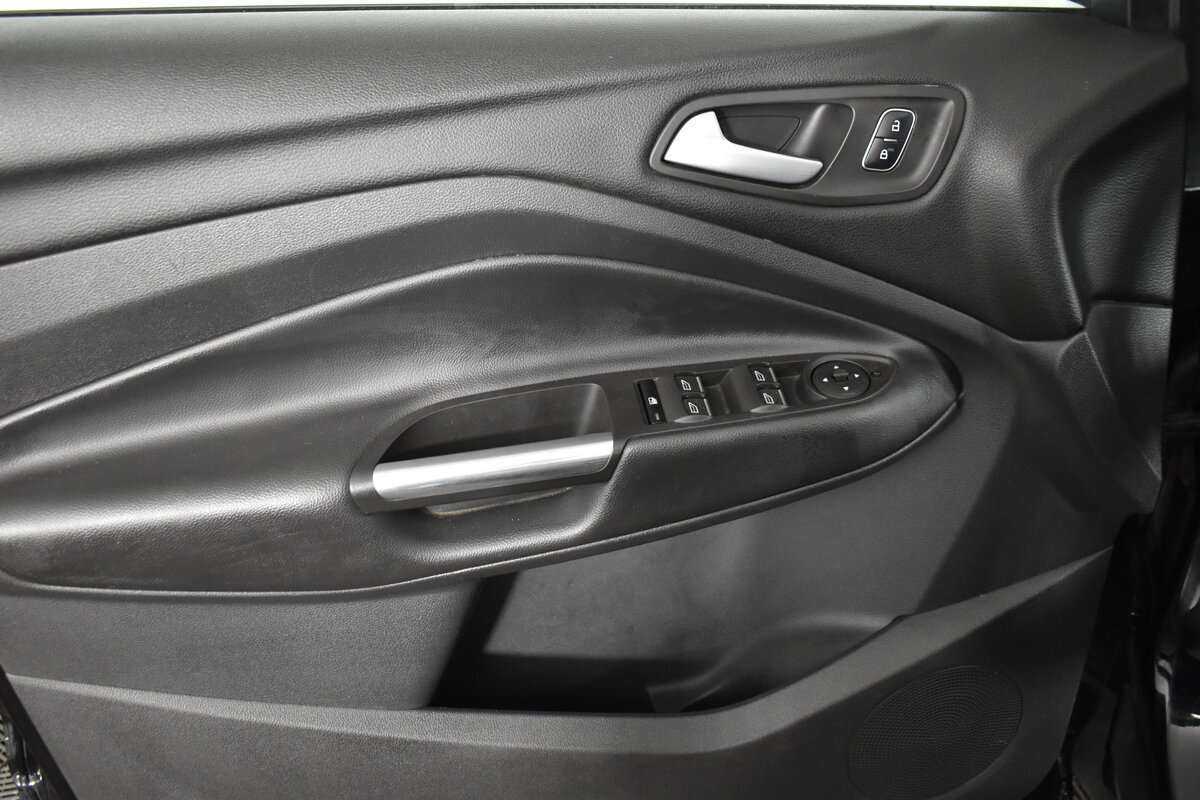 Ford Kuga б/у, 2017, Автоматическая. Фото: #22