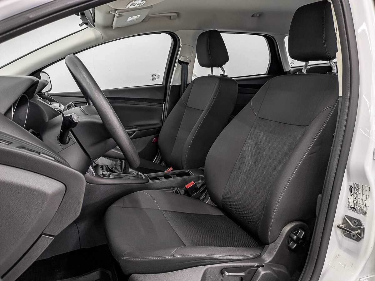 Ford Focus б/у, 2017, Механическая. Фото: #17