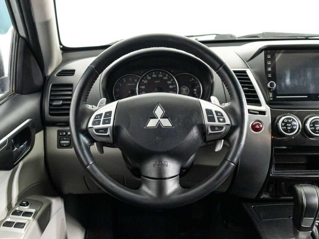 Mitsubishi Pajero Sport б/у, 2014, Автоматическая. Фото: #16