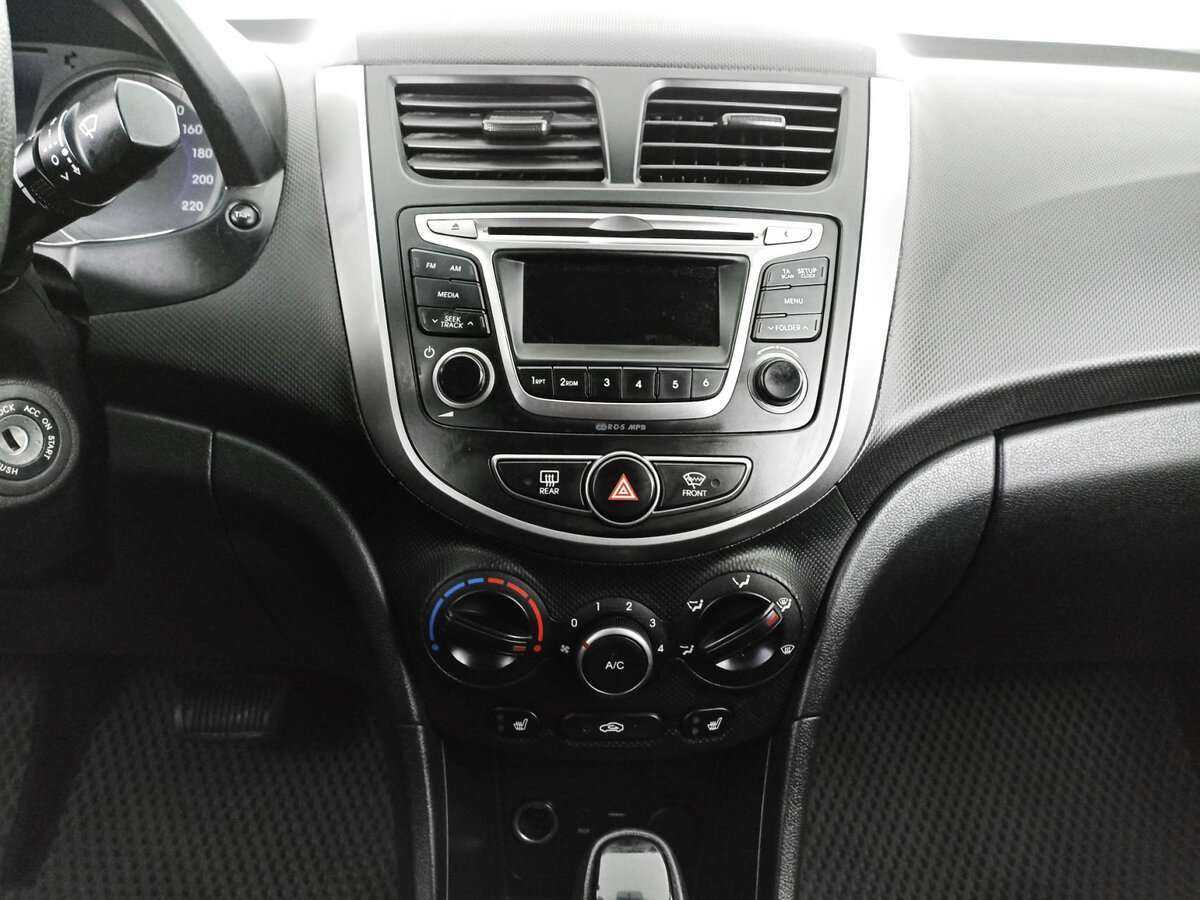 Hyundai Solaris б/у, 2015, Автоматическая. Фото: #12